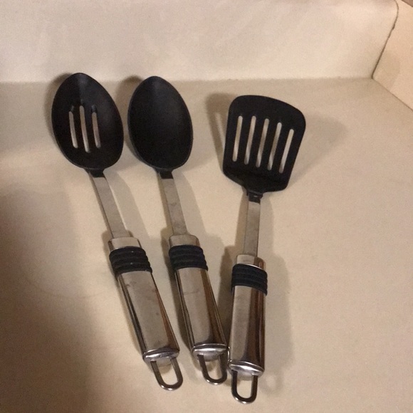 ONEIDAS STAINLESS KITCHEN UTENSILS (SET OF 3) - Picture 5 of 11